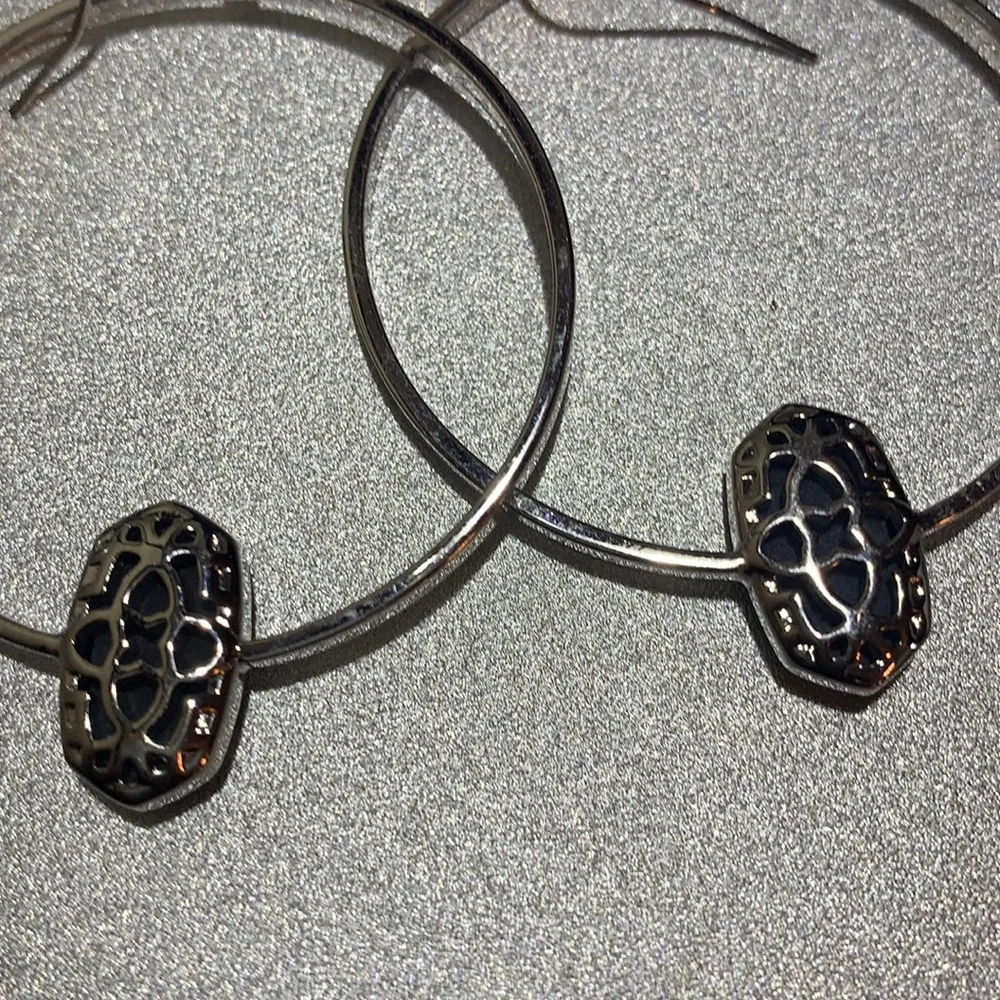 Kendra Scott Elora Hoop Drop Earrings